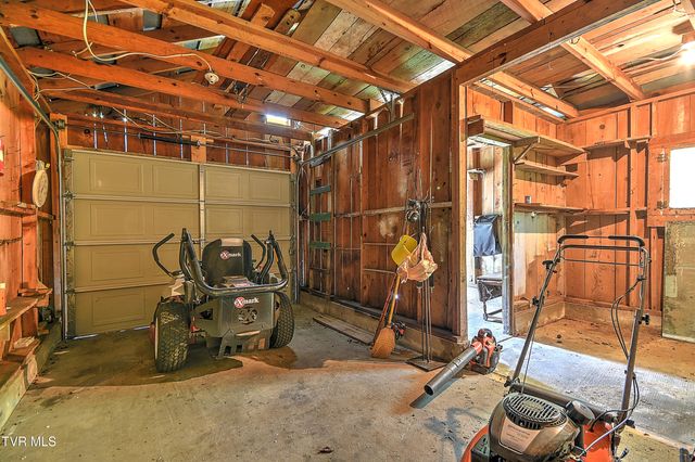 275 Tiger Creek Road, Roan Mountain, TN 37687