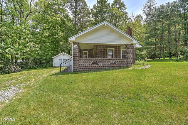 275 Tiger Creek Road, Roan Mountain, TN 37687