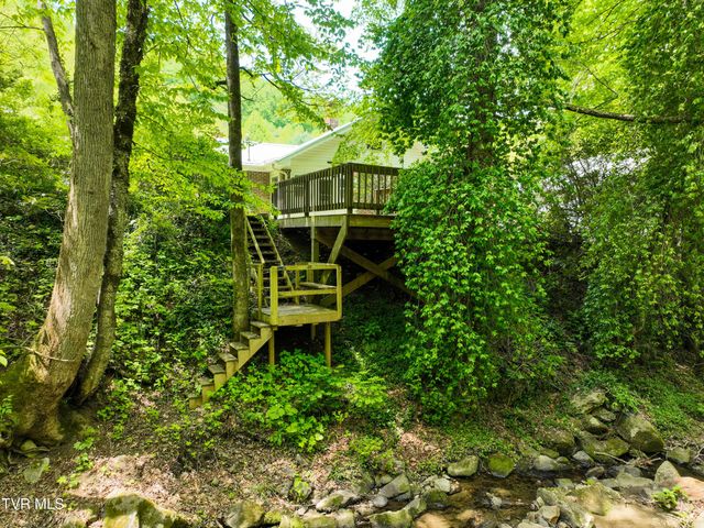 275 Tiger Creek Road, Roan Mountain, TN 37687