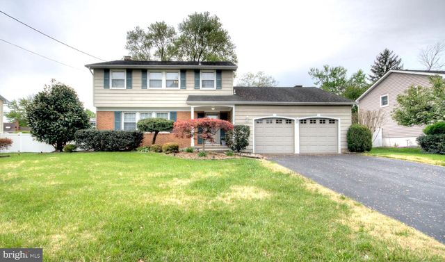 104 LAMP POST LN, Cherry Hill, NJ 08003