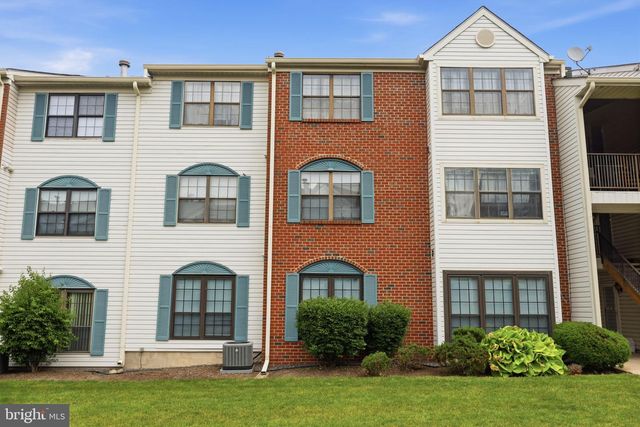 6 FEILER CT, Trenton, NJ 08648