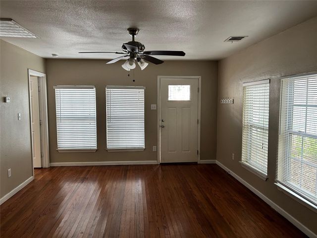 3105 Kings LN, Austin, TX 78705