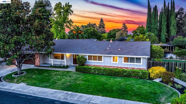 1740 Argonne Dr, Concord, CA 94518