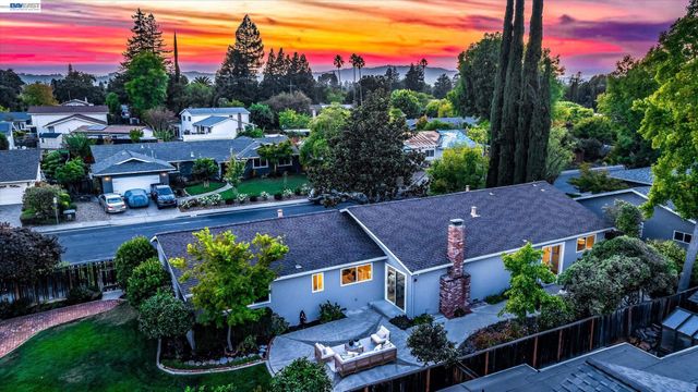 1740 Argonne Dr, Concord, CA 94518