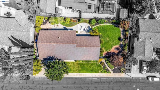 1740 Argonne Dr, Concord, CA 94518