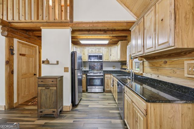 85 Edgewater Drive, Griffin, GA 30223