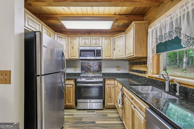85 Edgewater Drive, Griffin, GA 30223