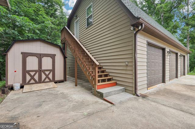 85 Edgewater Drive, Griffin, GA 30223