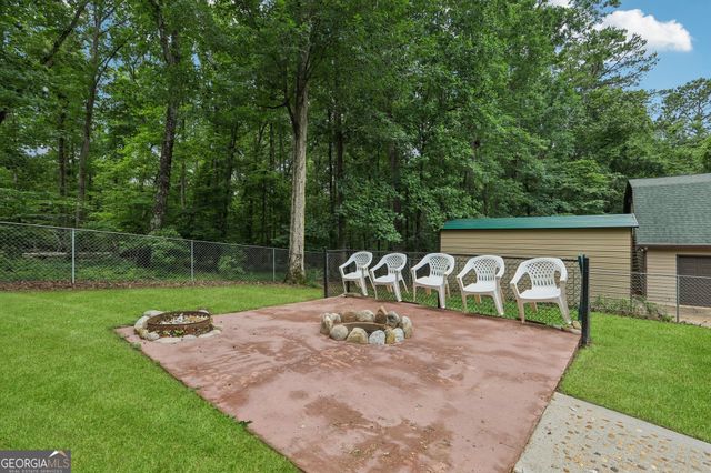 85 Edgewater Drive, Griffin, GA 30223