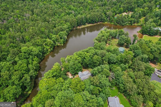 85 Edgewater Drive, Griffin, GA 30223