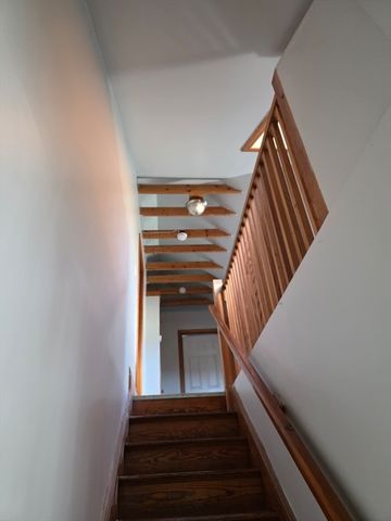 19 Roslyn St 2, Salem, MA 01970