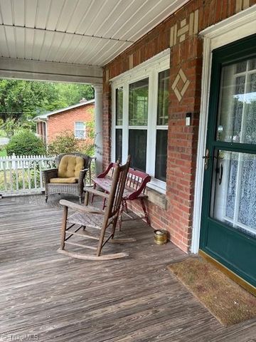 1525 Rankin Road, Greensboro, NC 27405