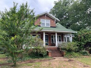 1525 Rankin Road, Greensboro, NC 27405