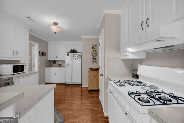 1640 Little Lisa Lane, Snellville, GA 30078