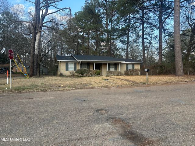 1156 Garden Park Drive, Jackson, MS 39204