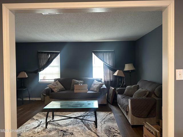 1156 Garden Park Drive, Jackson, MS 39204