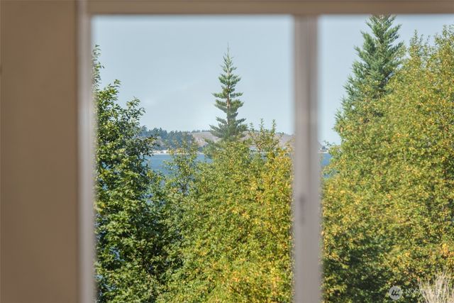 99 Nebel Drive, Sequim, WA 98382