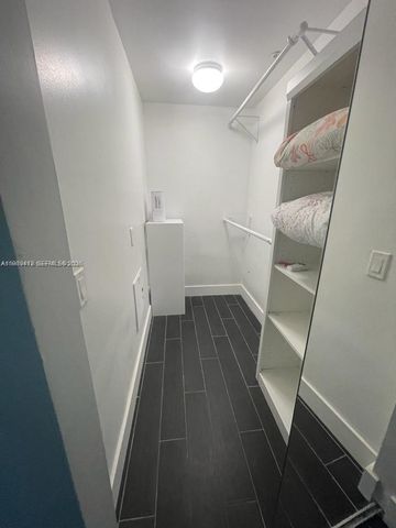 60 SW 13th St 3606, Miami, FL 33130