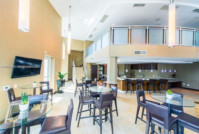 60 SW 13th St 3606, Miami, FL 33130