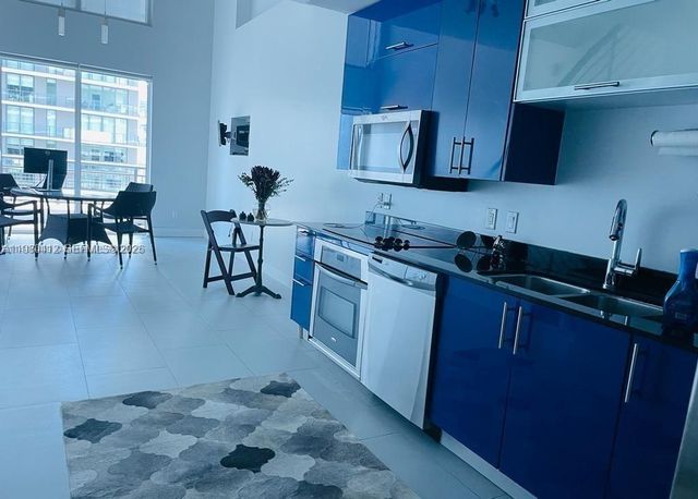 60 SW 13th St 3606, Miami, FL 33130