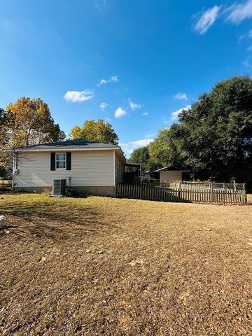 2589 County Road 6, Headland, AL 36345