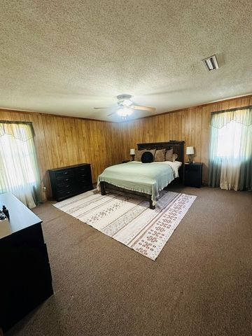 2589 County Road 6, Headland, AL 36345