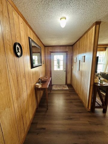 2589 County Road 6, Headland, AL 36345