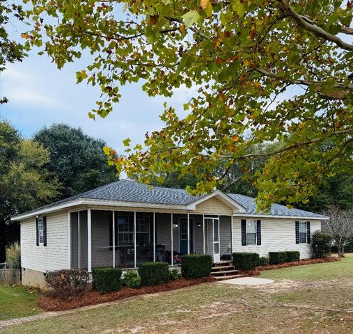 2589 County Road 6, Headland, AL 36345