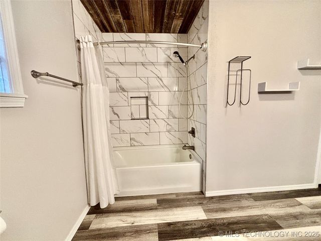 413804 E 1212 Road, Eufaula, OK 74432