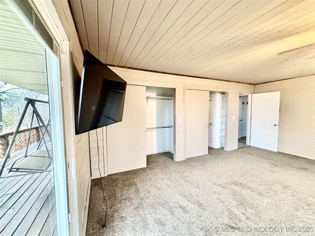 413804 E 1212 Road, Eufaula, OK 74432