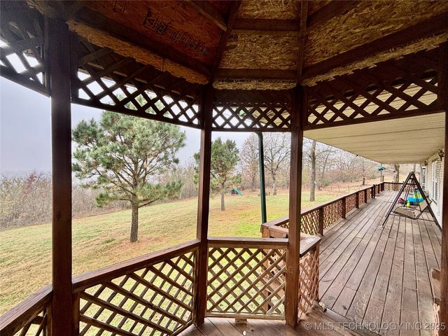 413804 E 1212 Road, Eufaula, OK 74432