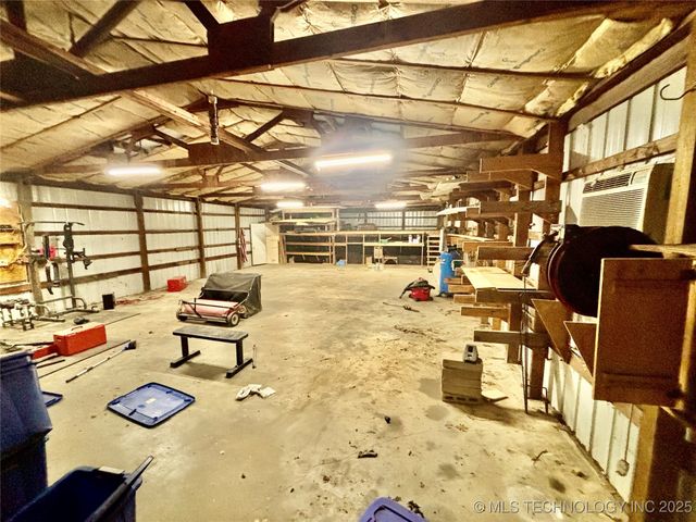 413804 E 1212 Road, Eufaula, OK 74432