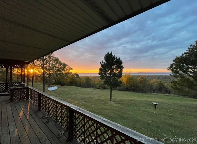 413804 E 1212 Road, Eufaula, OK 74432