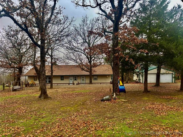 413804 E 1212 Road, Eufaula, OK 74432