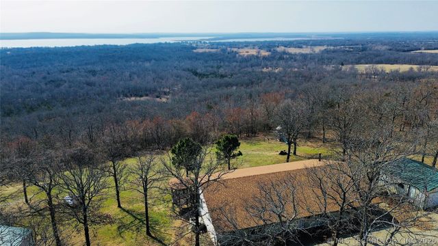 413804 E 1212 Road, Eufaula, OK 74432