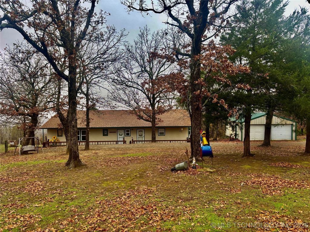 413804 E 1212 Road, Eufaula, OK 74432