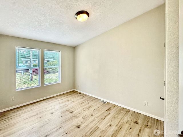 2714 113th Way SW, Olympia, WA 98512