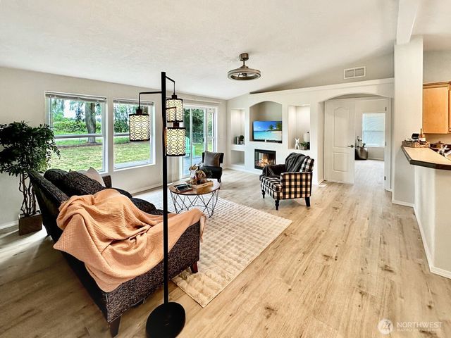 2714 113th Way SW, Olympia, WA 98512