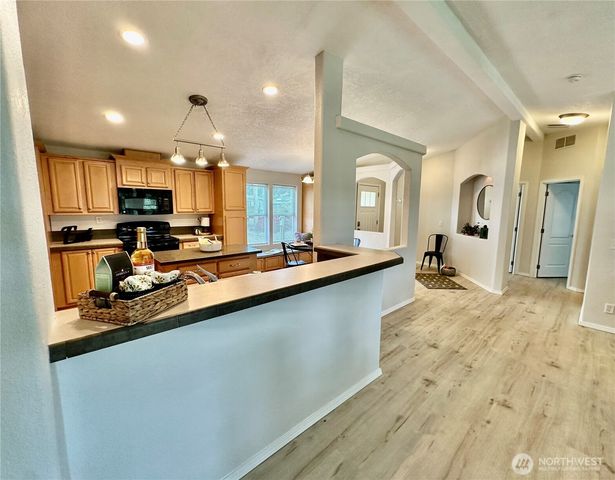 2714 113th Way SW, Olympia, WA 98512