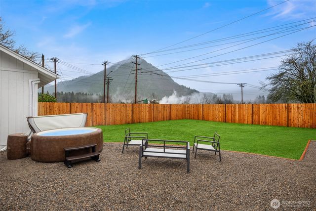 46616 296th Street NE, Darrington, WA 98241