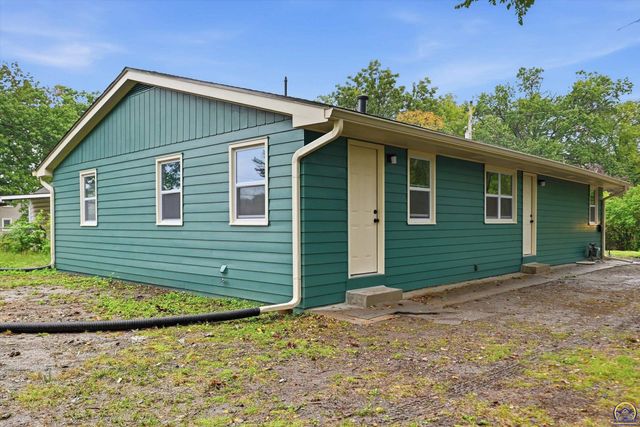 3120 SW Arlington ST, Topeka, KS 66606