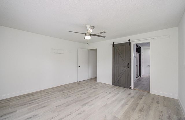 114 Swiss Lane, Clute, TX 77531