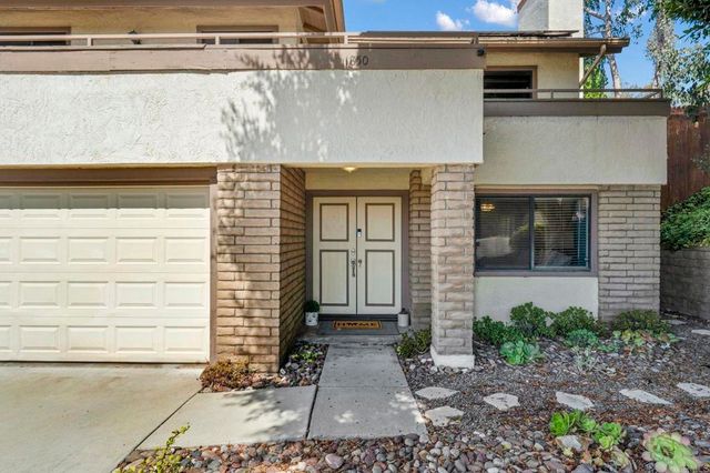 1850 Buckskin Glen, Escondido, CA 92027