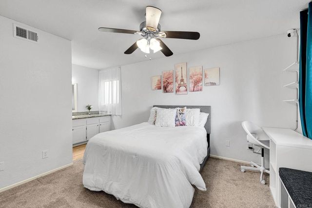 1850 Buckskin Glen, Escondido, CA 92027