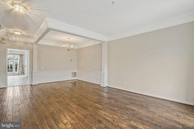 6340 WALKING LN, Alexandria, VA 22312