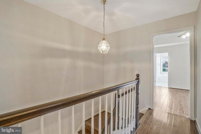 6340 WALKING LN, Alexandria, VA 22312