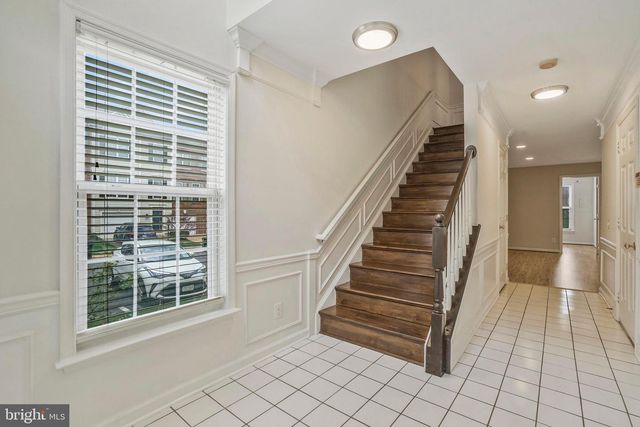 6340 WALKING LN, Alexandria, VA 22312