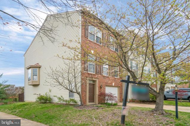 6340 WALKING LN, Alexandria, VA 22312