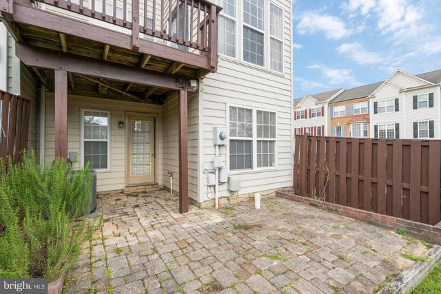 6340 WALKING LN, Alexandria, VA 22312
