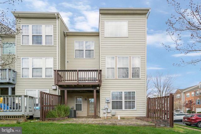 6340 WALKING LN, Alexandria, VA 22312